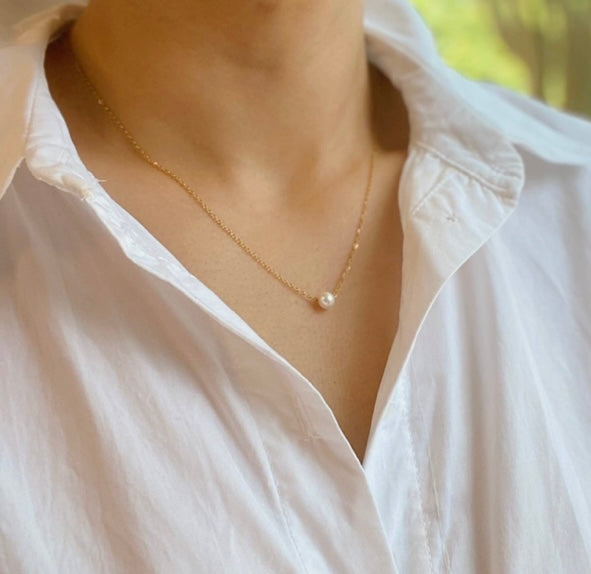 Dainty Single Pearl Necklace